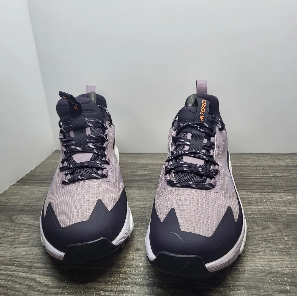 adidas Terrex Free Hiker 2.0 Low GoreTex Hiking Womens Size 8.5 Purple Sneakers